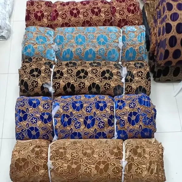 Wholesale Luxury Velvet Guipure Lace Middle East Velvet Lace Fabric Fashion High Quality Velvet Lace