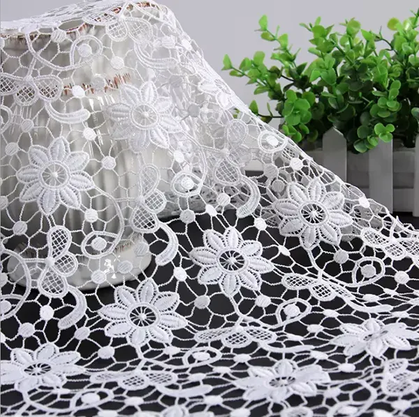 Wholesale Luxury Velvet Guipure Lace Middle East Velvet Lace Fabric Fashion High Quality Velvet Lace